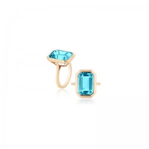 18K Yellow Gold Manhattan Collection Emerald Cut Bezel Set Ring