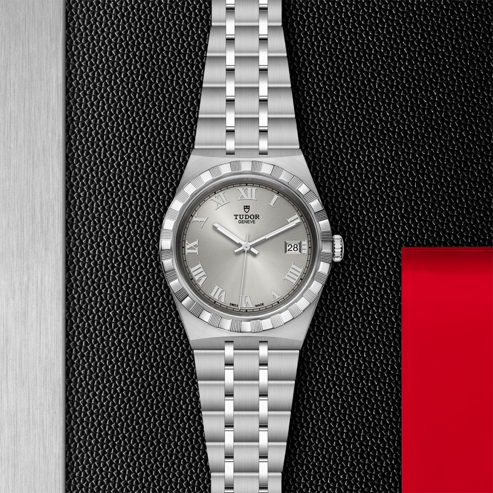 Royal 38Mm Steel Case