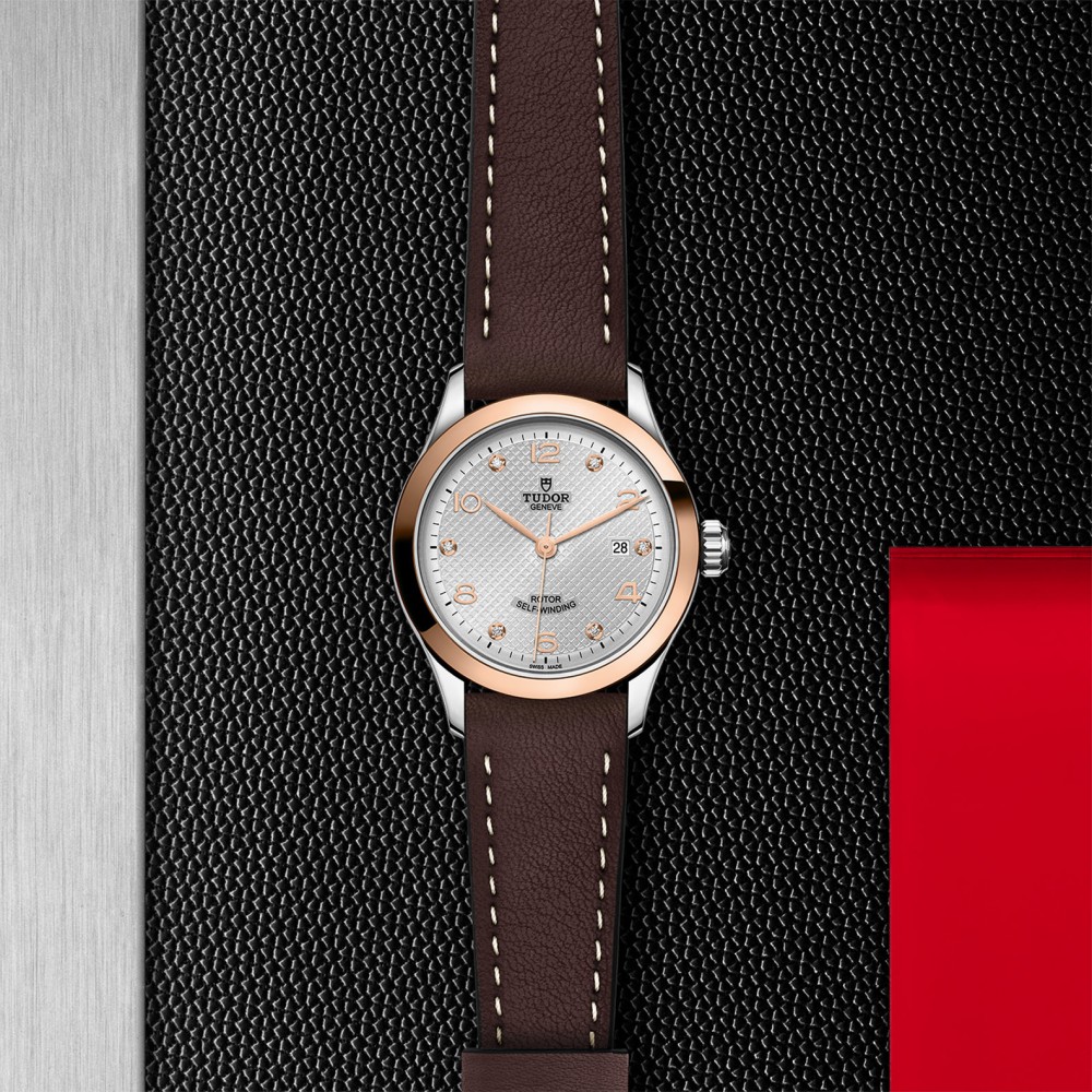 1926 28mm Steel And Gold