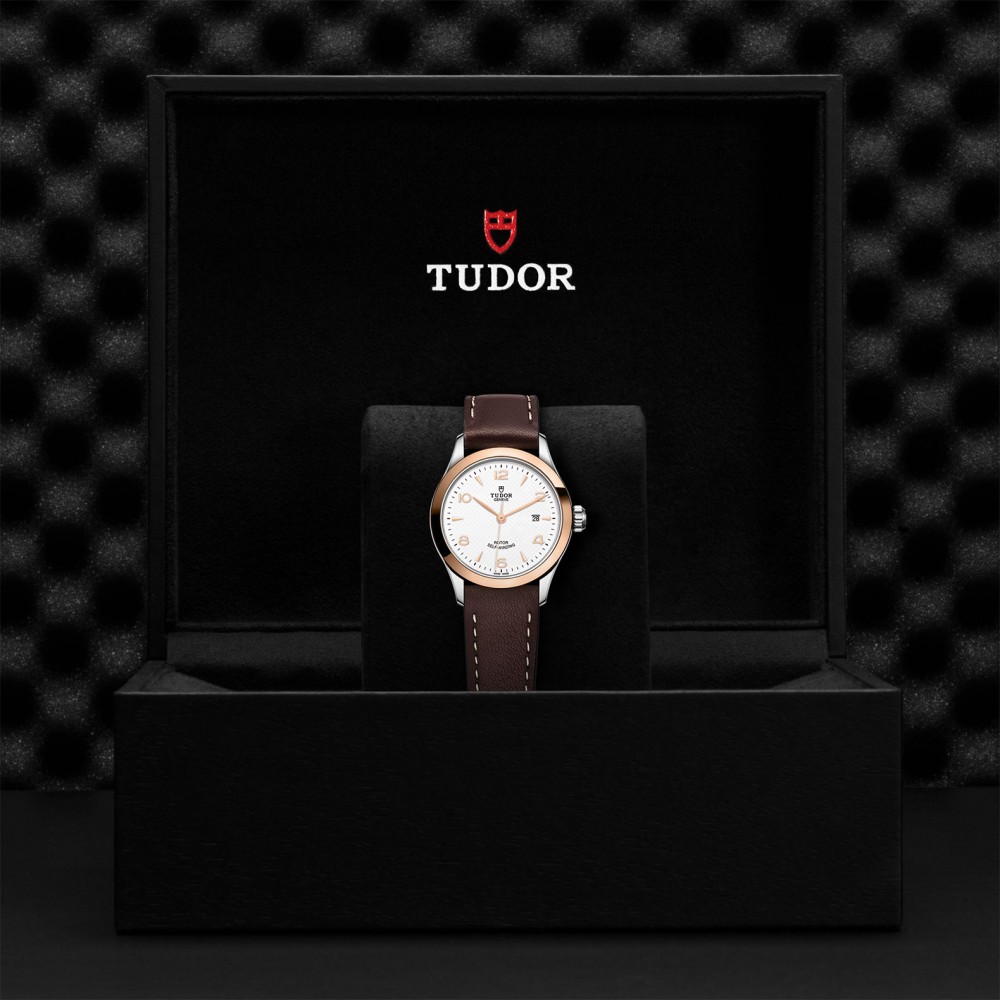 1926 28mm Steel And Gold
